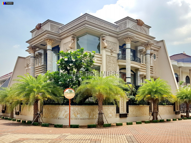 Rumah Bukit Gading Villa Kelapa Gading, Jakarta Utara (Villa Kuta)